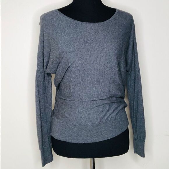 GAP🍃Long-Sleeve Gray Scoop Neck Knit Jersey Top🍃 - Picture 1 of 12